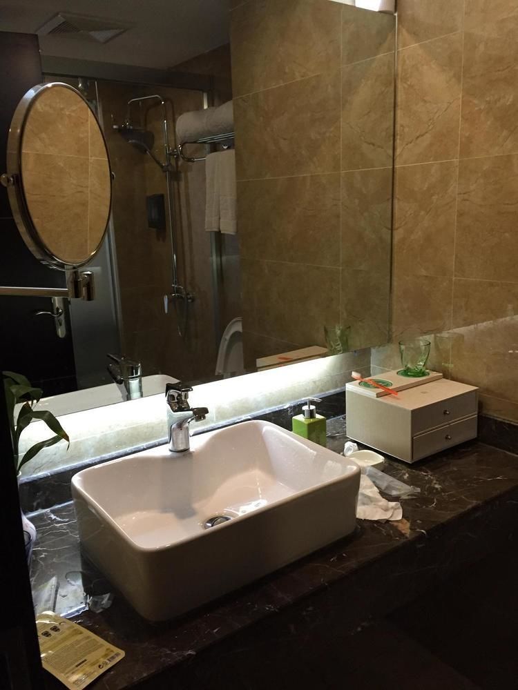 Yj Intl. Hotel Ta-mien-chen Екстер'єр фото