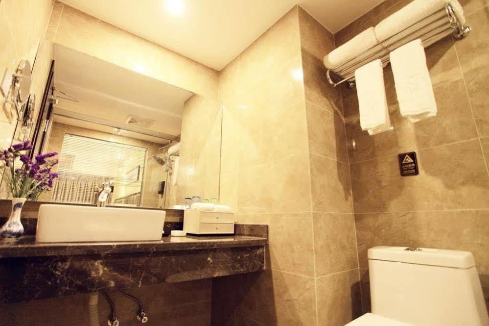Yj Intl. Hotel Ta-mien-chen Екстер'єр фото