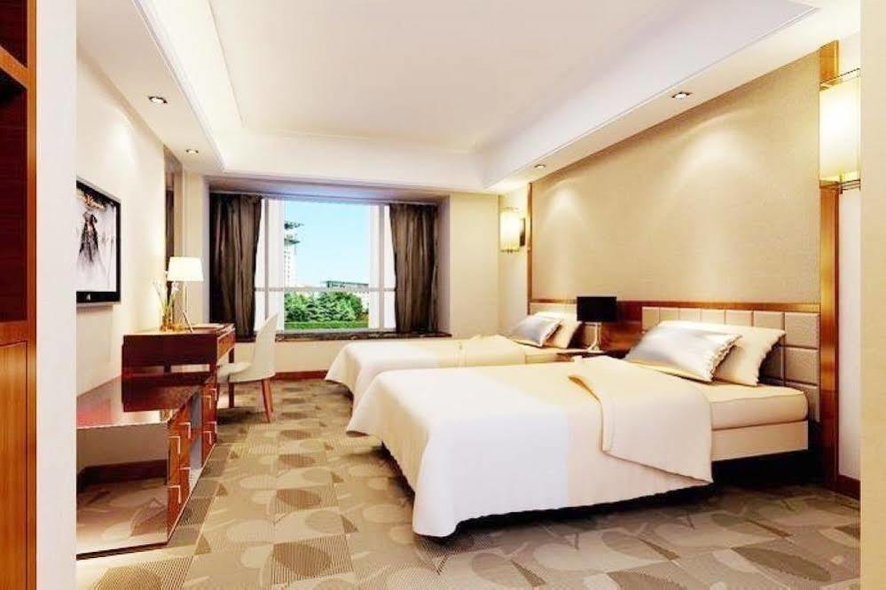 Yj Intl. Hotel Ta-mien-chen Екстер'єр фото
